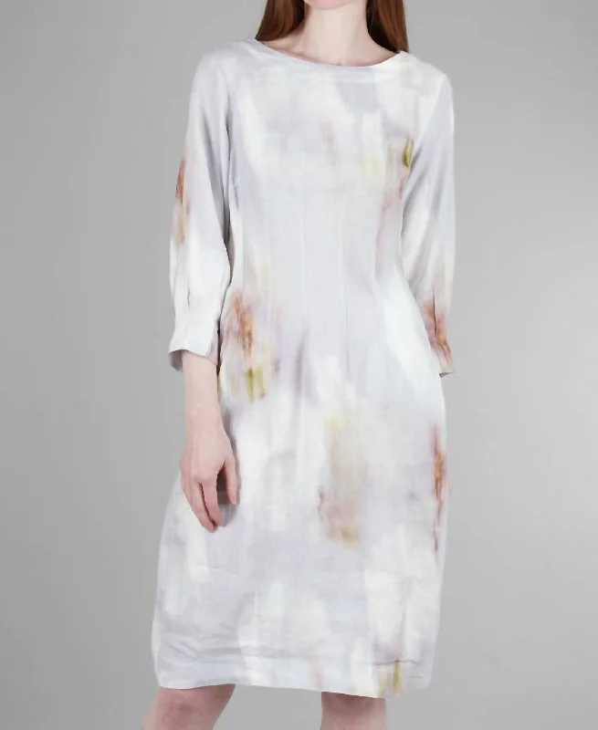 Blurry Bloom Dress In Ivory